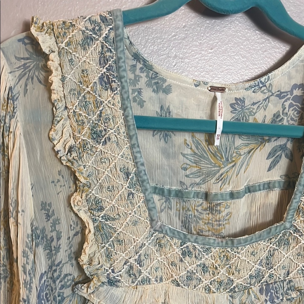 Free People Cream Boho Floral Lace Trim Women's Top - Picture 5 of 10